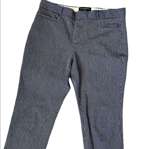 BANANA REPUBLIC Petite Jackson Fit Navy & White Pinstripe Cropped Dress Pant 10P - Picture 5 of 9